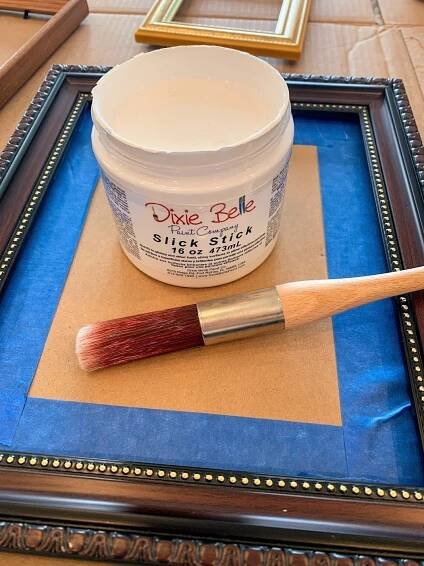 Dixie Belle Slick Stick works great paiting plastic frames and metal frames.  How to Paint Picture Frames.