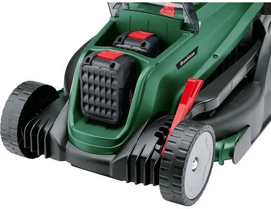 Bosch Akumulátorová rotační sekačka UniversalRotak 2x18V-37-550 + 2x4,0 Ah