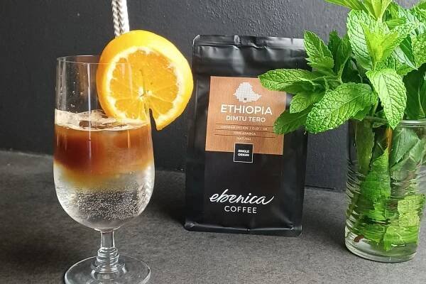 Espresso tonic: recept, příprava a historie unikátního nápoje