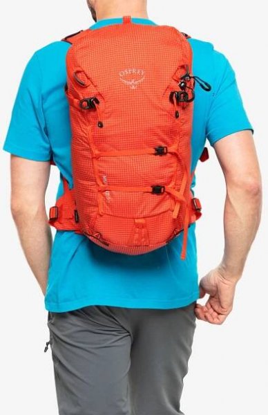 Horský batoh Osprey Mutant 22 - mars orange