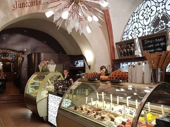 Znáte rodinné cukrárny La Torta? Rozhodně stojí za návštěvu - neverdie.cz
