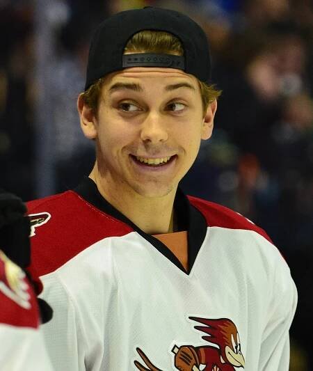 Soubor:Dylan Strome (39248611994).jpg