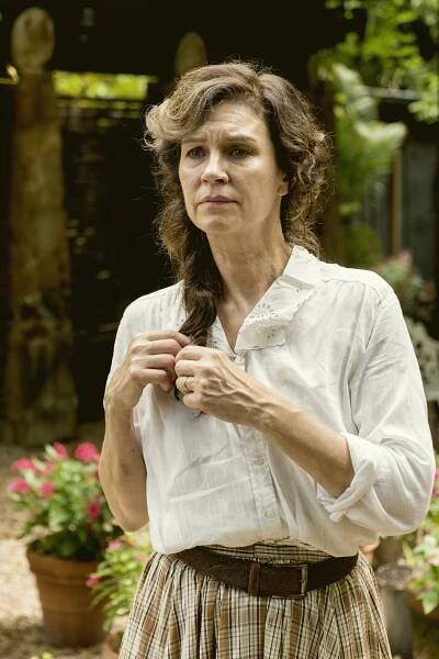 The Son - Second Empire - Z filmu - Wendy Crewson