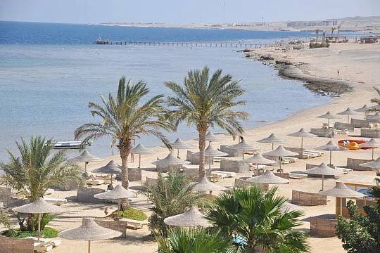 SHONI BAY (2)