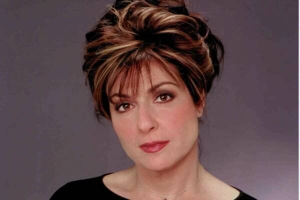 CAROLINE AARON JOINS “YOU’VE GOT HATE MAIL” – VanZandt Milmore