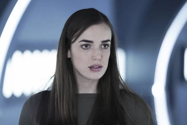 Agenti S.H.I.E.L.D. - Konec se blíží - Z filmu - Elizabeth Henstridge