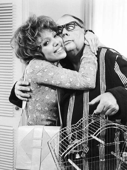 Stella Mooney, Heinz Erhardt - Was ist denn bloß mit Willi los? - Z filmu