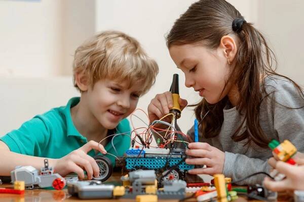 Vyhrajte elektronickou stavebnici v soutěži s Ekolampem!