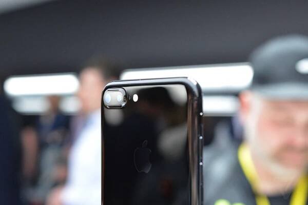 Tohle jsou všechny důvody, proč (ne)koupit iPhone 7