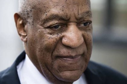 Billa Cosbyho odsúdili za drogy a sexuálne útoky, 81-ročný komik dostane tri až desať rokov väzenia. Sudca...