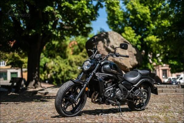 Kawasaki Vulcan S (EN 650) | Katalog motocyklů a motokatalog na Motorkáři.cz
