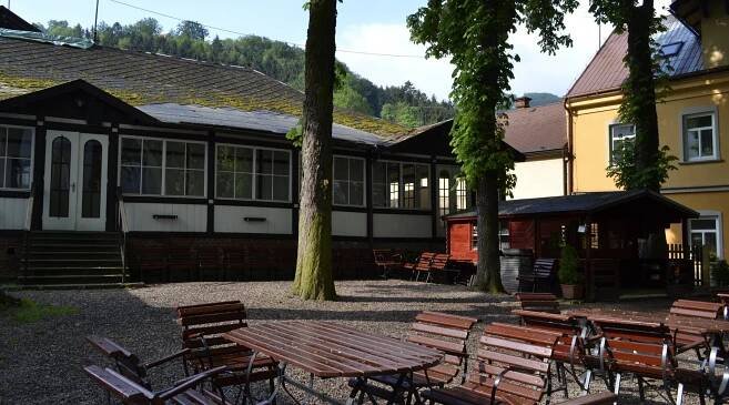 HOTEL PRAHA POTSTEJN - Prices & Reviews (Czech Republic)