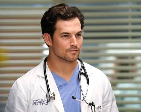 Giacomo Gianniotti - Actor