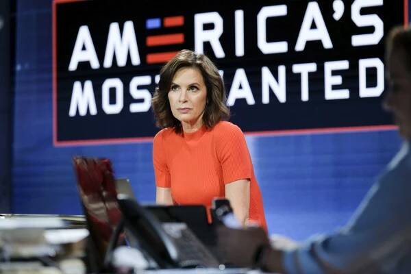 America's Most Wanted host Elizabeth Vargas warns suspects: 'We're coming for you'