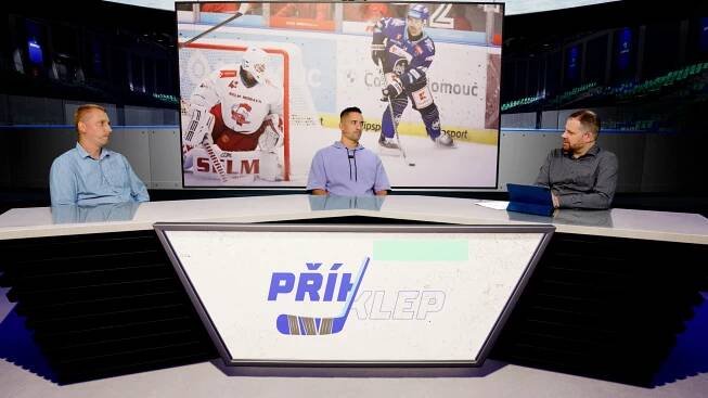 PŘÍKLEP: Jágra na střídačce naštěstí nevnímám, ale občas dost huláká, směje se Plekanec - Sport.cz