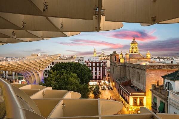 Stadtaufnahme Skyline Sevilla Metropol Parasol