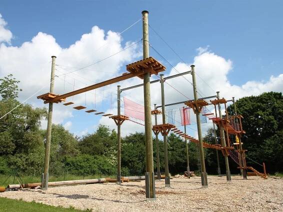 Lanové Centrum Pardubice - Lanové překážky pro děti i dospělé