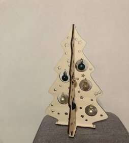Dřevěný vánoční stromek 3D