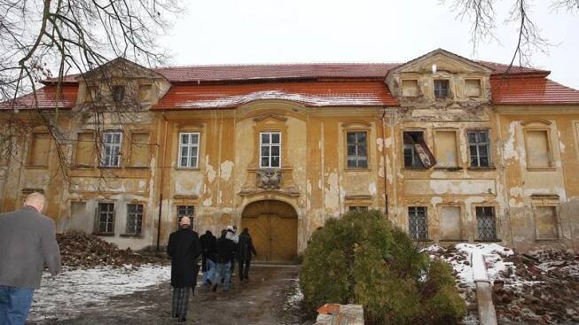 Kraj přidá na opravy zámků, miliony dostanou i Roden a Stropnický