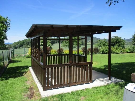 Pergoly Hobby zastřešené 3x3 m - Vetas