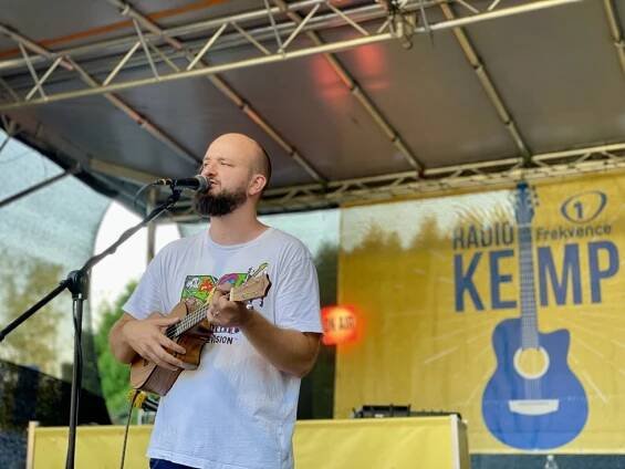 Pokáč: Radiokemp Frekvence 1 v Plzni byl velká pecka