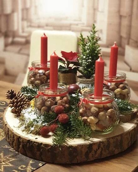 Épinglé par Zorica Kovacevic sur Christmas decoration | Décoration noel fait main, Decoration noel, Centre de table noel