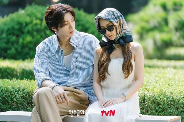 Jae-young Kim, Min-yeong Park - WolSooGeumHwaMokTo - Fotosky