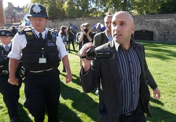 UK sanctions British blogger over videos from Ukraine
