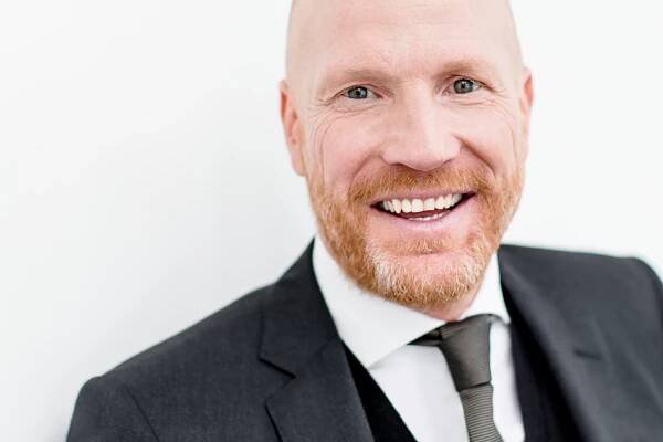 Serbiens Fußballkrise - Wie Matthias Sammer’s Reformen beim DFB den erfolgreichen Weg ebneten