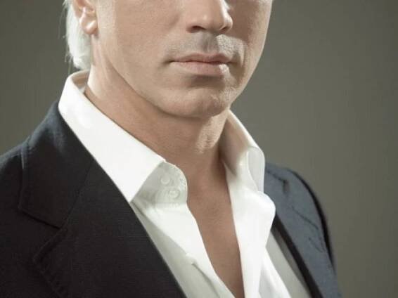 Dmitri Hvorostovsky ruší veškerý svůj program. Má nádor na mozku