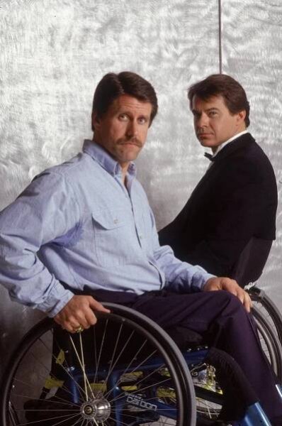 Revolver - Promo - Robert Urich