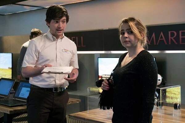 Thomas McDonell, Mae Whitman - Hodný holky - Nákupní horečka - Z filmu