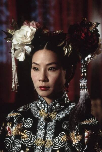 Hádali byste jí její věk? Přes 20 let staré fotografie dokazují, že se Lucy Liu téměř nezměnila