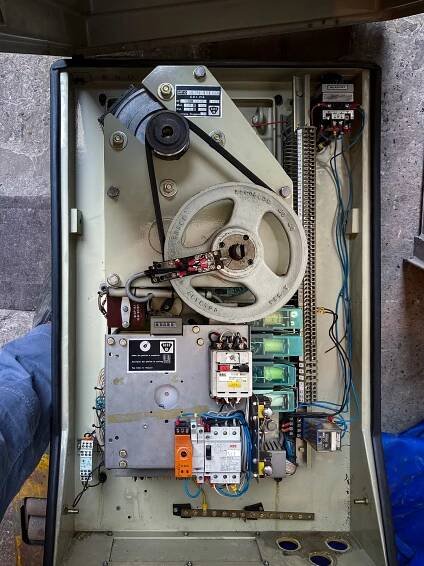 Retrofit: Breathing new life into old transformers thanks to new tap changers: Reinhausen