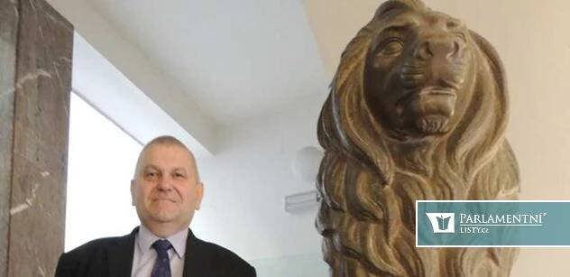 Hejtman Miloš Petera navštívil městys Kácov
