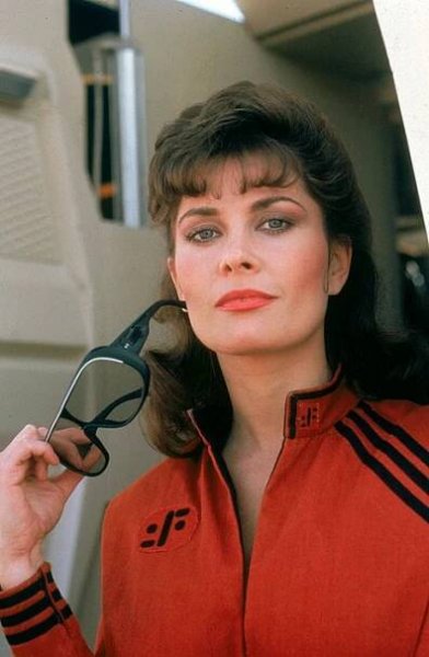 V (1983)