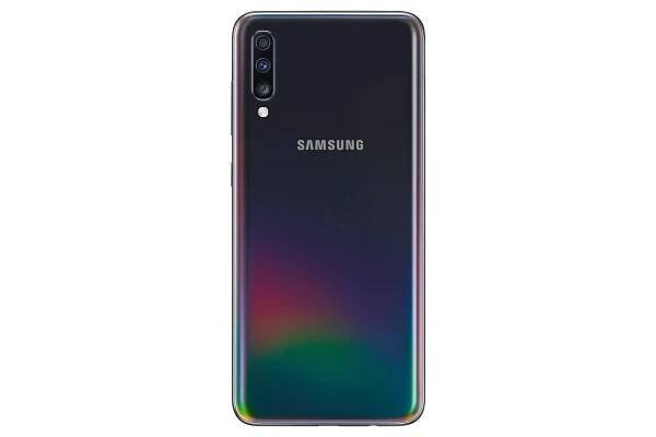 Samsung Galaxy A70 je nový mobil s obřím displejem a velkou baterií