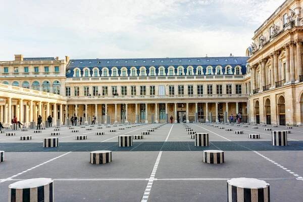 Sculpture in the courtyard of the Palais-Royal Palace | things to do in paris