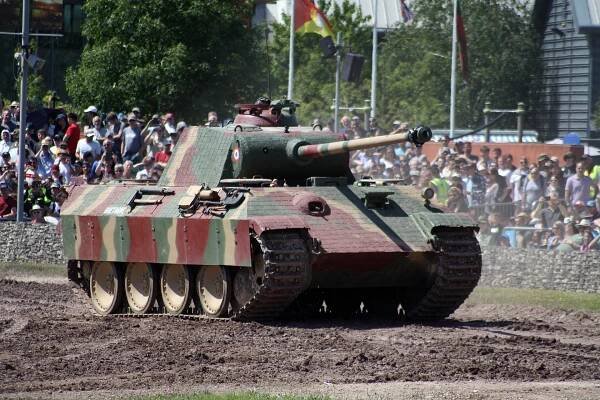 The Panther Tank in 24 Images - Was it the Best Tank of the War? - Tank Roar