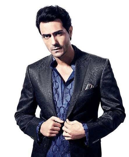 Best sherwanis, kurtas and bandhgalas to buy this wedding season