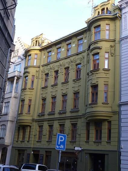 Soubor:Dvořákova 6, Brno.JPG
