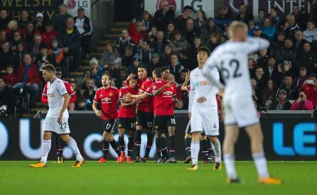 Postup Manchesteru United zařídil Lingard! Swansea dal dva góly