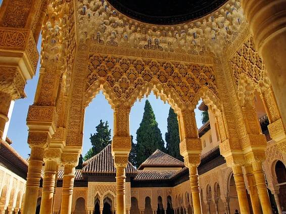 Jedinečné památky a přírodní zajímavosti Andalusie a portugalského Algarve