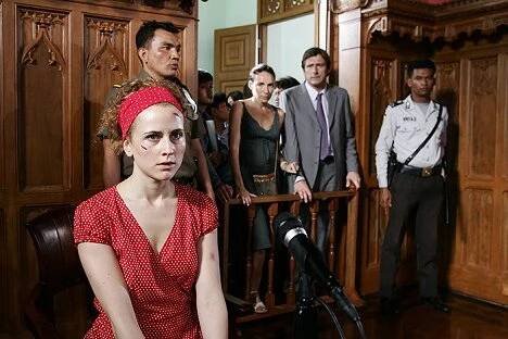 Joséphine Serre, Isabel Otero - Dcera je nevinná - Z filmu