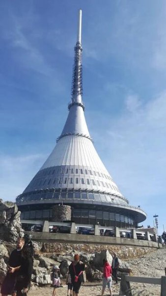 Ještěd v obležení turistů i rekordmanů | Deník TO