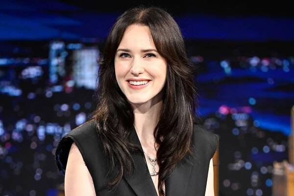 Rachel Brosnahan hired a witch to lift her travel curse