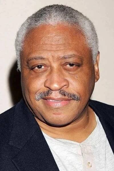 Ron Canada herec