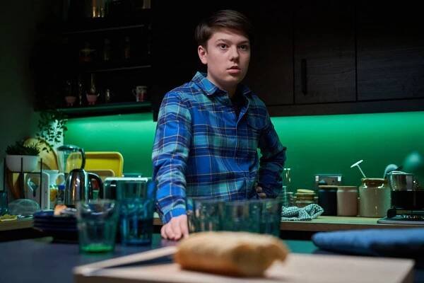 Rodiče - Žádní přátelé (S02E08) (2021)