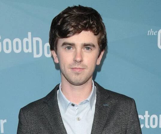 Freddie Highmore Biography - Facts, Childhood, Family Life & Achievements of English Actor