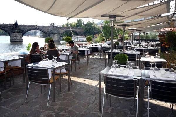 Hergetova Cihelna - gastronomický provoz - Praha - České dědictví UNESCO